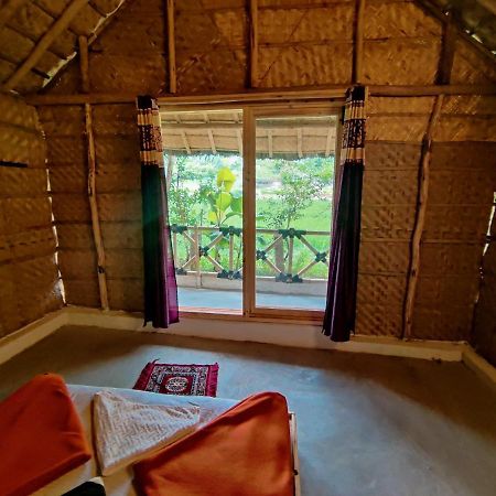 The Gravity Cafe -A Unit Of Staychillhampi Eksteriør bilde
